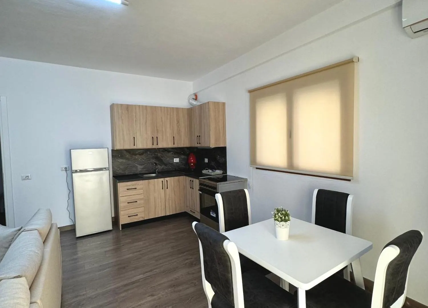 Fredi Apartamento Tirana