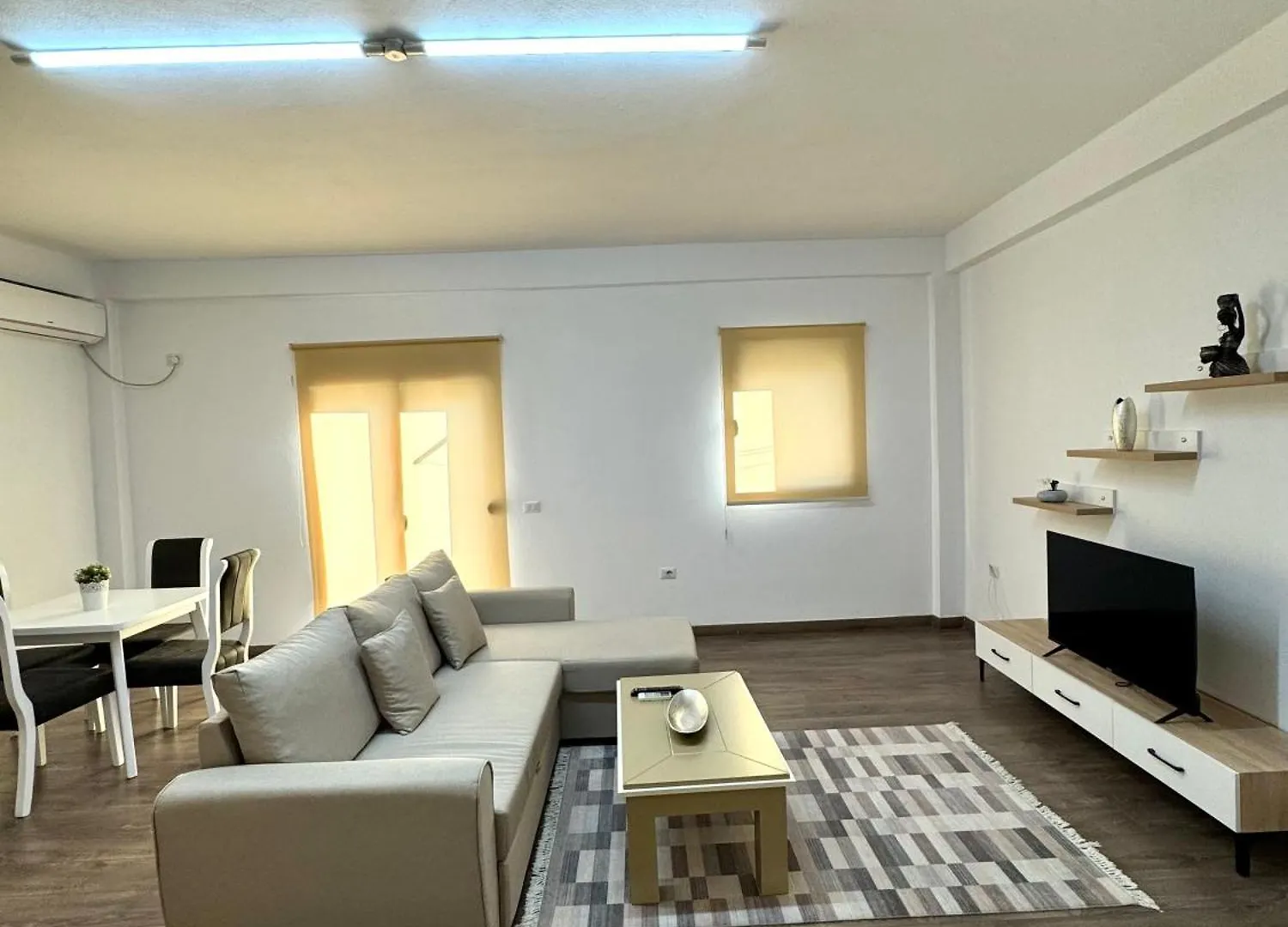 Fredi Apartamento Tirana